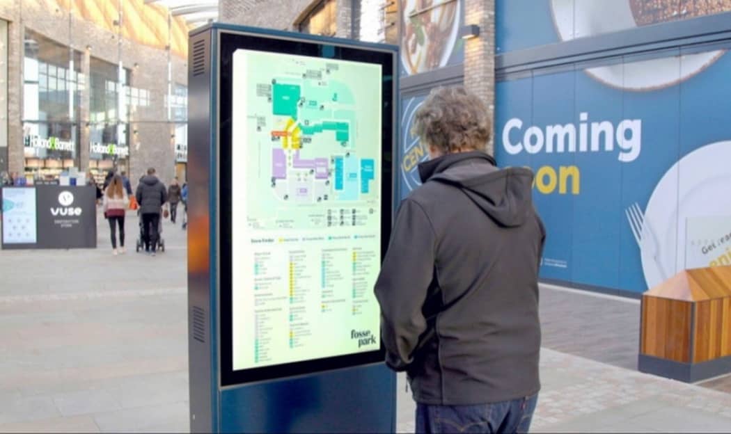 Advantages of Interactive Digital Wayfinding Signage 106 min Advantages of Interactive Digital Wayfinding Signage