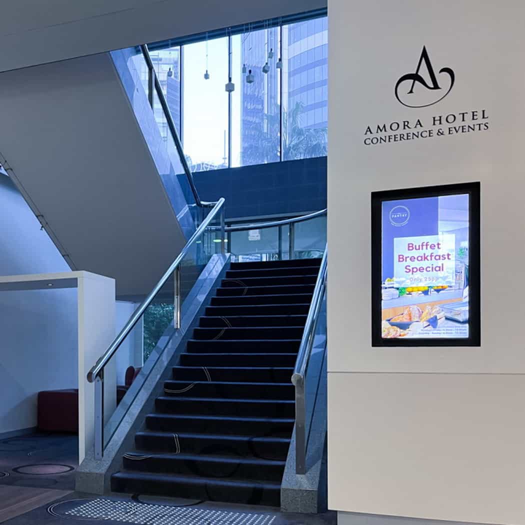 Hotel Lobby Digital Signage 105 min Hotel Lobby Digital Signage