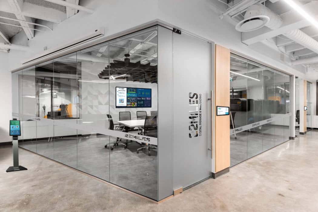 Elevate Your Corporate Digital Signage 105 min Elevate Your Corporate Digital Signage