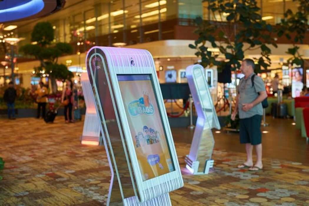 Characteristics in Digital Signage Indoor Kiosk 103 min Characteristics in Digital Signage Indoor Kiosk