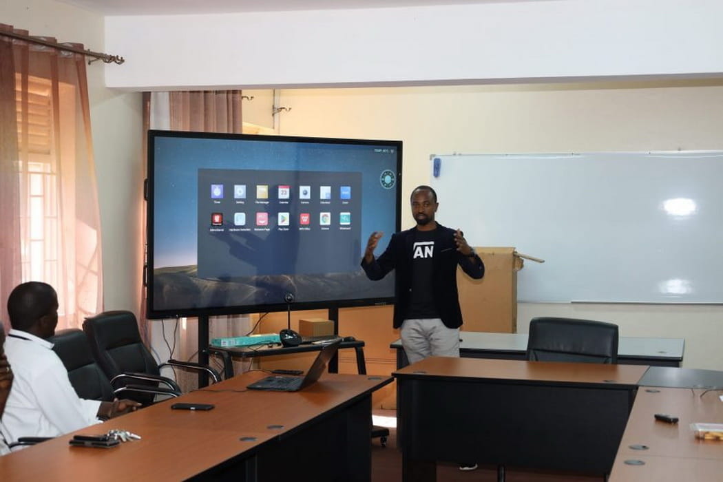 Smart Interactive Display are Essential 105 min Smart Interactive Display are Essential