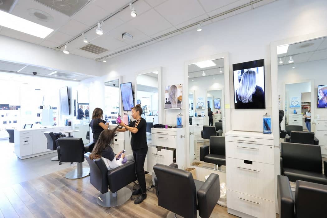 Hair Salon Digital Signage 104 min Hair Salon Digital Signage