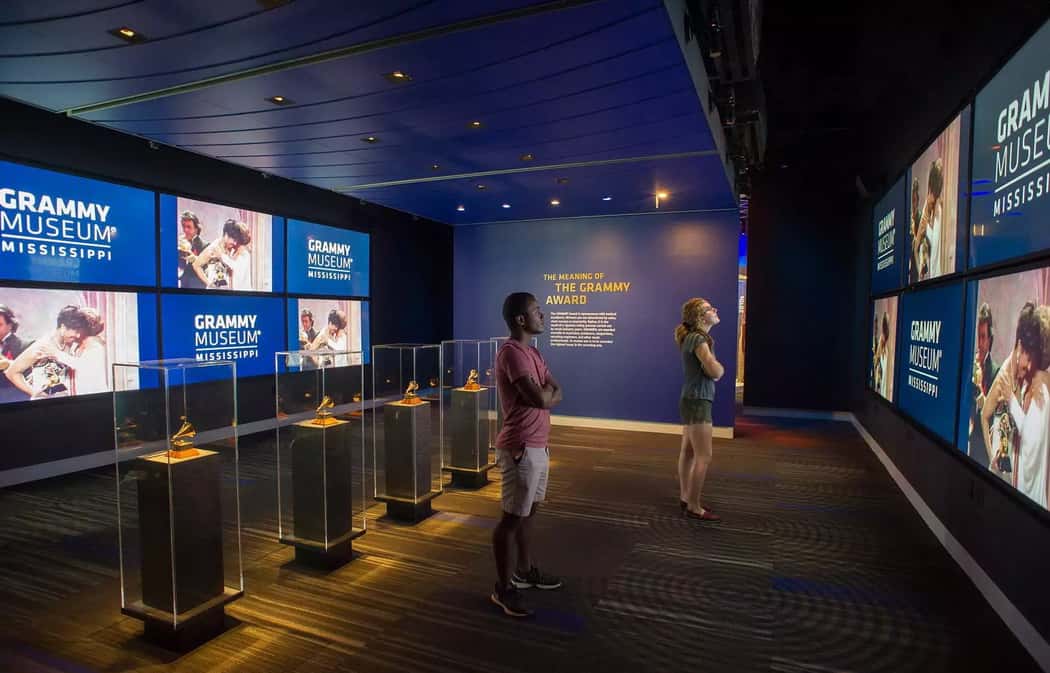The Power of Museum Digital Signage 106 min The Power of Museum Digital Signage