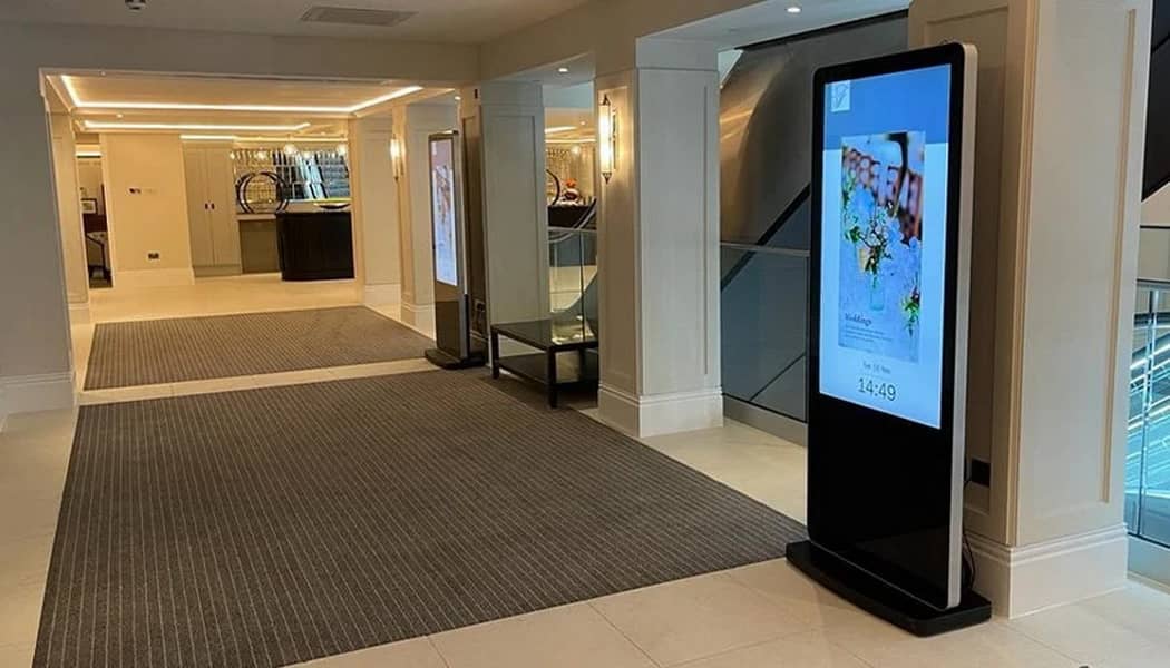 Digital Signage Hotel 102 min Digital Signage Hotel