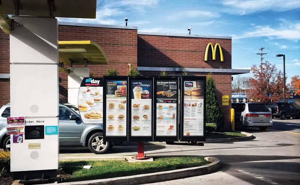 Revolutionize digital menu boards for drive thru 103 min Revolutionize digital menu boards for drive thru