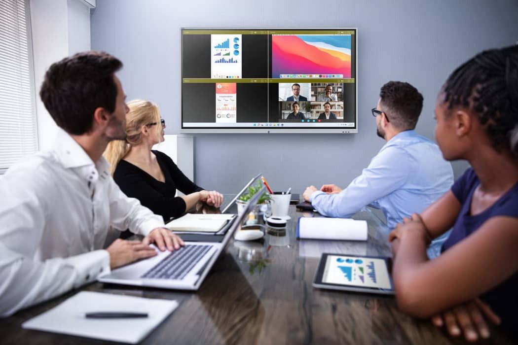Why Digital Signage Inside Conference Room