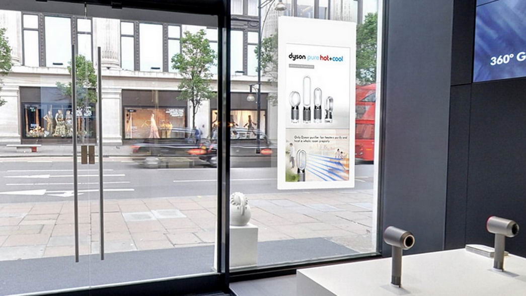 Interactive window displays 101 Interactive window displays